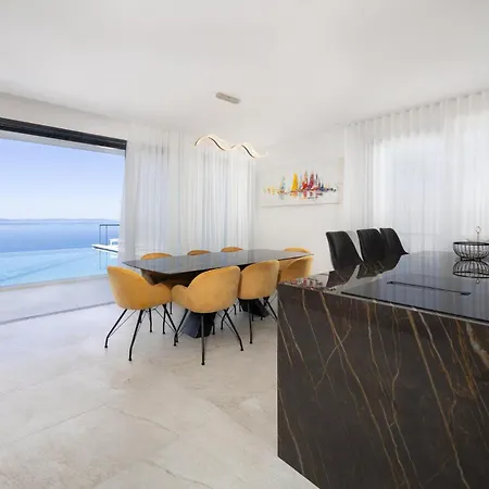 White Holiday home Podstrana